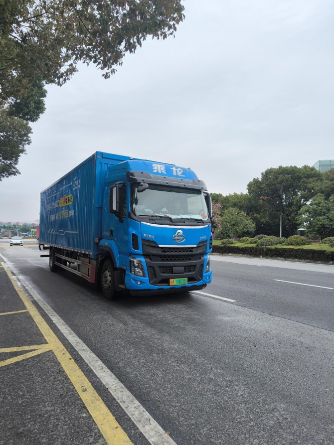 每公里電耗僅0.6度，乘龍H5純電大單橋助您“盈”戰雙11電子商務服務